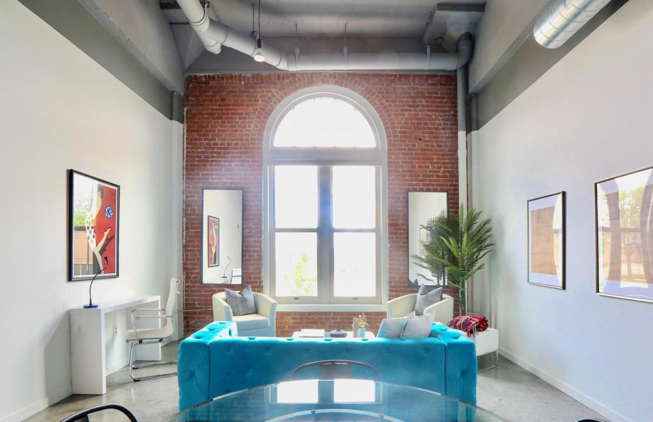 Frontdesk Historic Kcy Flats With Rooftop Deck Κάνσας Σίτι Εξωτερικό φωτογραφία