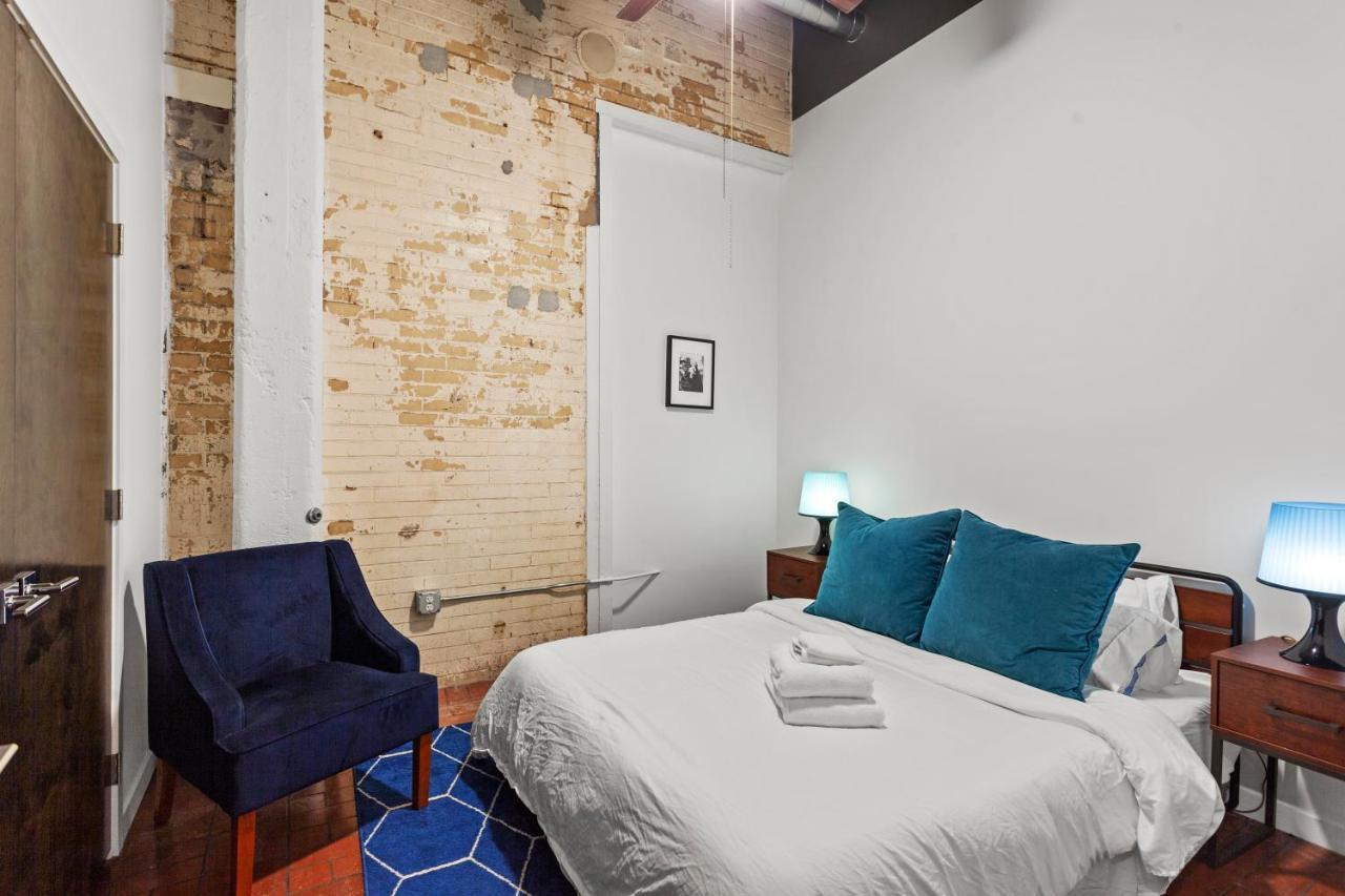 Frontdesk Historic Kcy Flats With Rooftop Deck Κάνσας Σίτι Εξωτερικό φωτογραφία